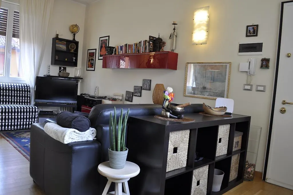 San Domenico Apartment Bolonha 0*,